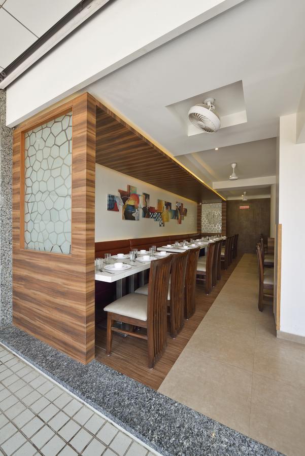 The Eastern Hotel Ankleshwar 外观 照片